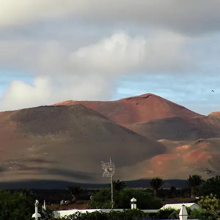 With Volcanic Views Апартаменты *